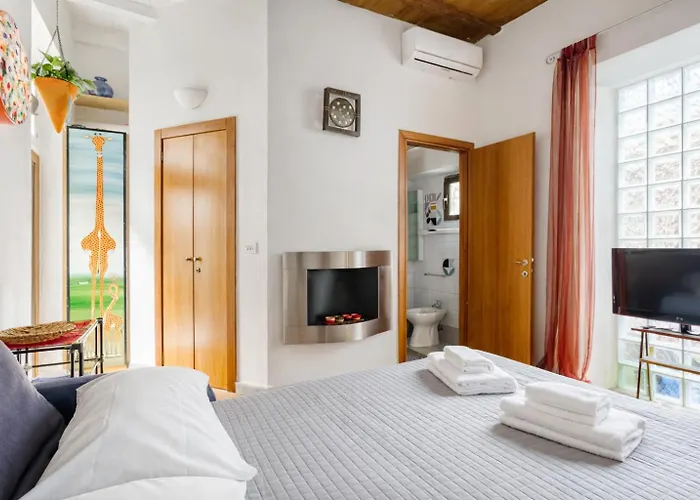 Santa Maria Maggiore - Monti District By Rhr Apartment Rome